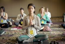 Financial Yoga: 7 Poses for Financial Freedom (US Women)