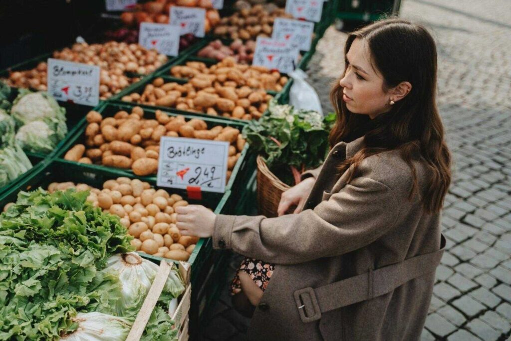 Local Food Local Wellness The Benefits of Eating Seasonally and Supporting Local Farmers