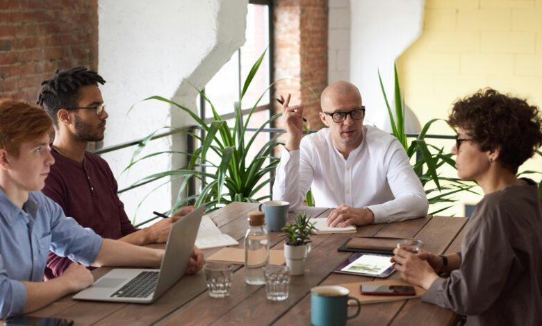 Drive Business Growth Strategy: Women CEOs Lead with 7 Strategies Business Growth Strategy