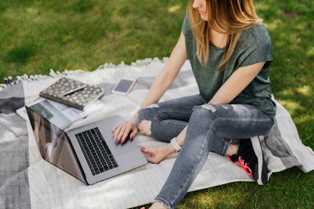 Seize Life on Your Terms: 10 Passive Income Strategies for Women in 2025 Passive Income Strategies