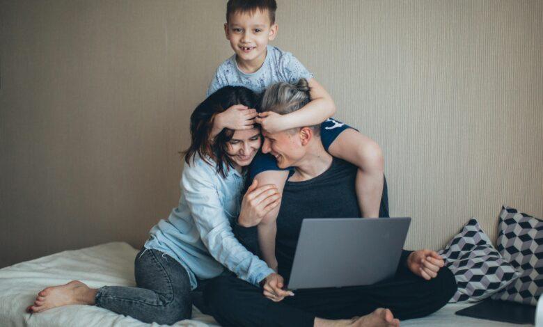 Seize Life on Your Terms: 10 Passive Income Strategies for Women in 2025 Passive Income Strategies