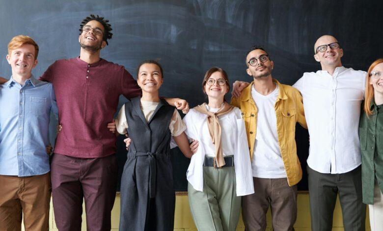 Pay Gap Revolution: 10 Breakthrough Approaches to Smashing the 82-Cent Reality Pay Gap