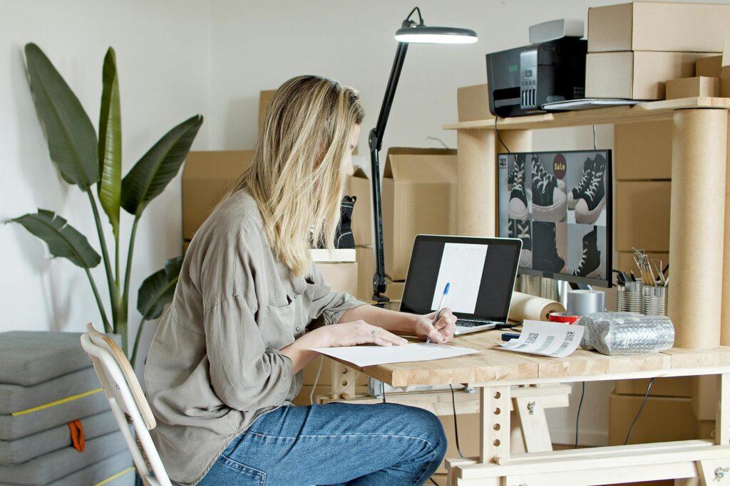 13 Electrifying Side Hustles Women Are Using to Crush Their Money Goals Side Hustles
