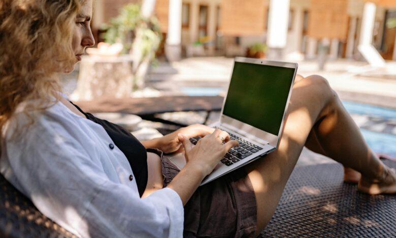 13 Electrifying Side Hustles Women Are Using to Crush Their Money Goals Side Hustles