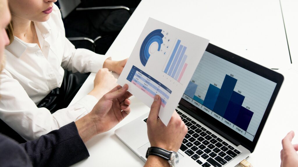 Empowering Women Through Value Investing: Applying Buffett's Wisdom in 2025 Value Investing